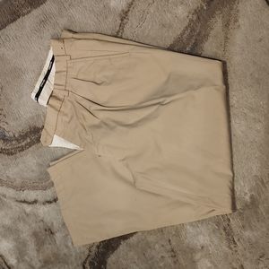 Men's khaki pleated dress pants   40 x 32